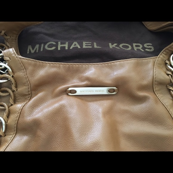 Vintage Michael Kors ID Chain Large Leather Tan Hobo Shoulder Bag Purse Handbag - Picture 3 of 5